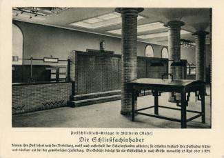 <p><span>Blick in die ehemalige Schalterhalle mit Postschließfach-Anlage, 1929, Fotografie, Stadtarchiv</span></p>