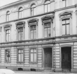 Fassade des Hauses in der Bahnstraße 21