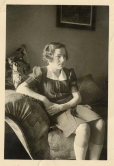 Inge Rosenbaums letztes Foto in Mülheim 1938 im Alter von 12 Jahren