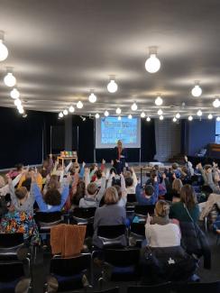 Lesung von Sabine Zett bei den Kinderliteraturtagen in der Schul- und Stadtteilbibliothek Heißen