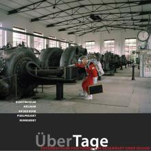 Die Abbildung zeigt das Katalogcover zur Ausstellung "ÜberTage. Pixelprojekt Ruhrgebiet".